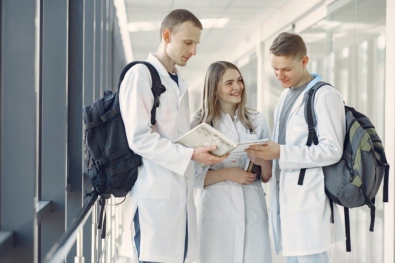 How to Prepare for Medical School Entrance Exams in Bulgaria
