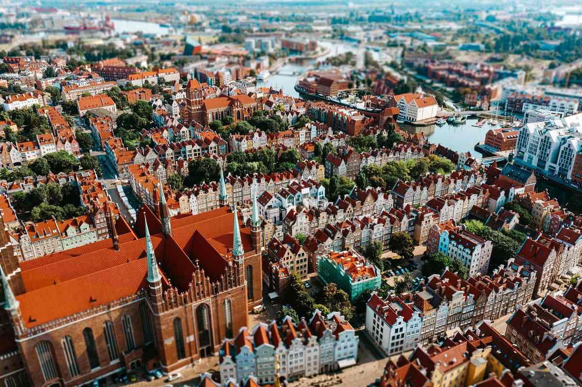 Why Poland is One of the Best Places to Study Medicine or Dentistry